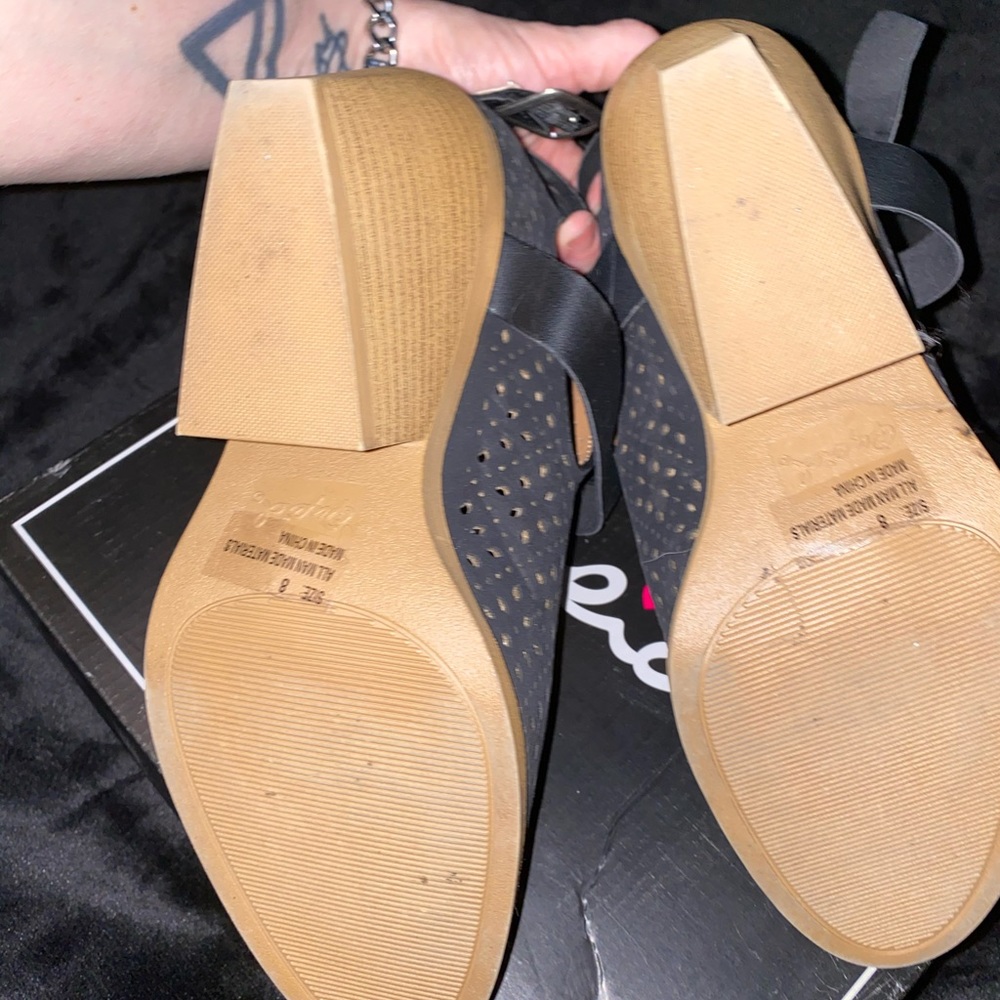 Bootie - Picture 3 of 3